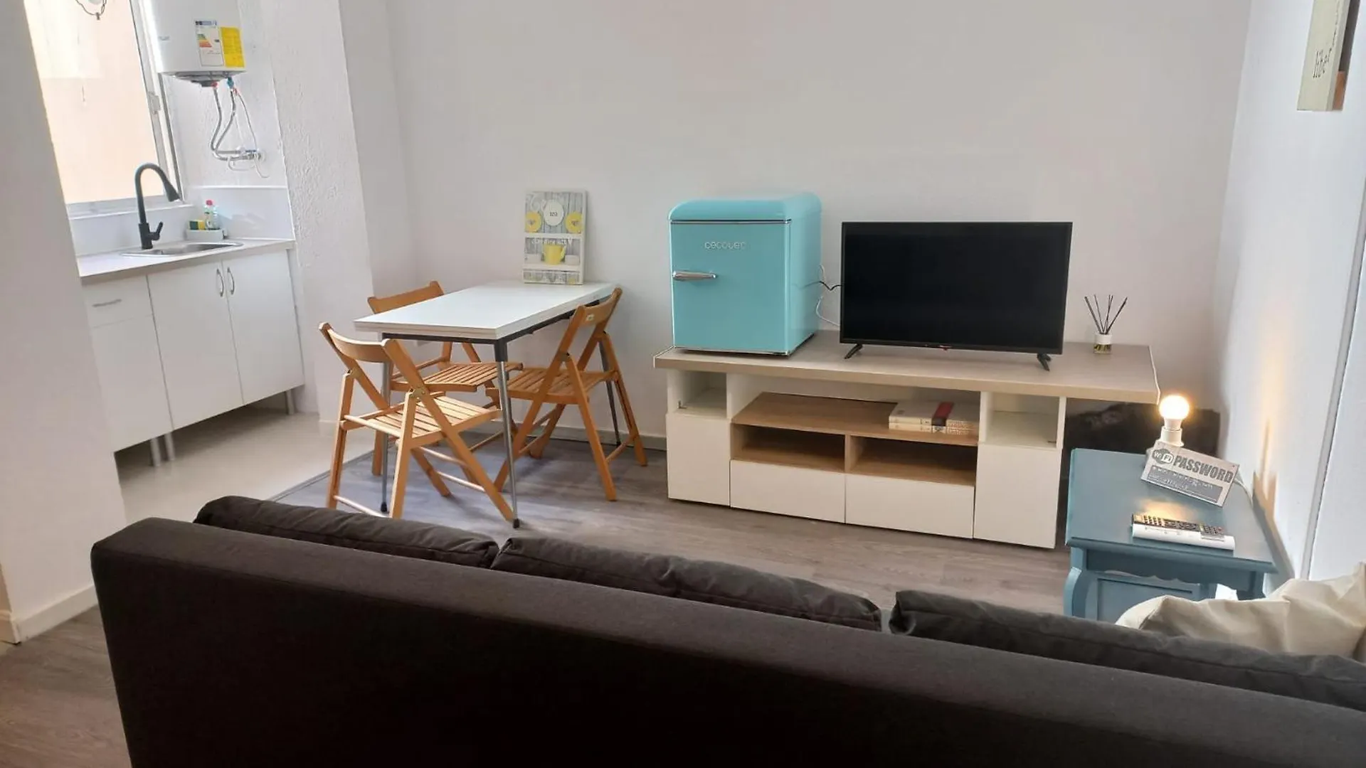 Apartamentos Centricos A 10 Min De La Playa Almeria Spain
